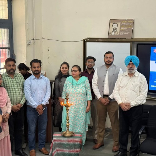  2025-09-26 The Viksit Bharat Yuva Connect Program Was Organized